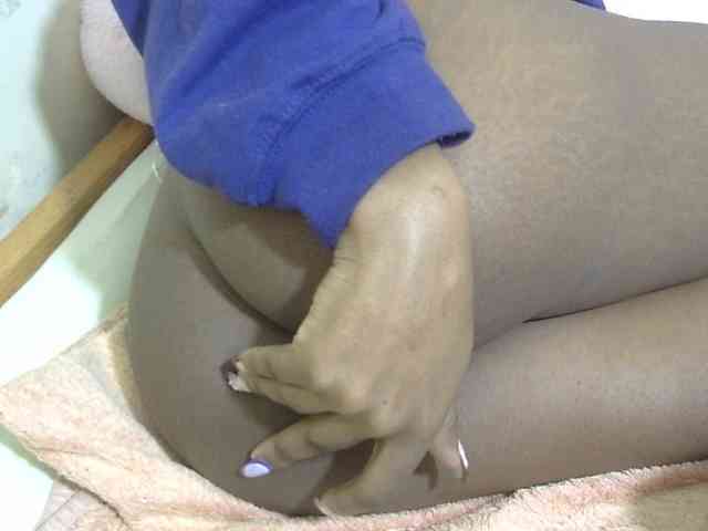 Cuteavril webcam
