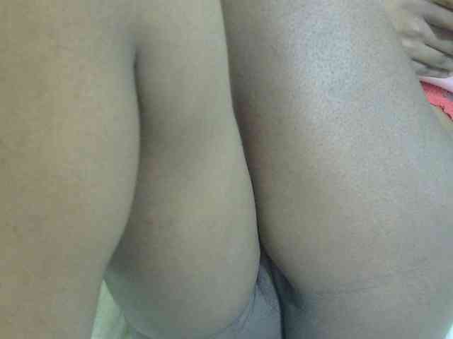 Cuteavril webcam