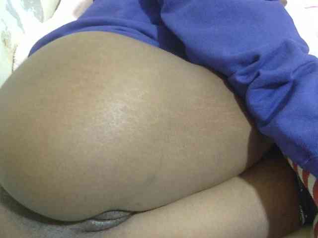 Cuteavril webcam