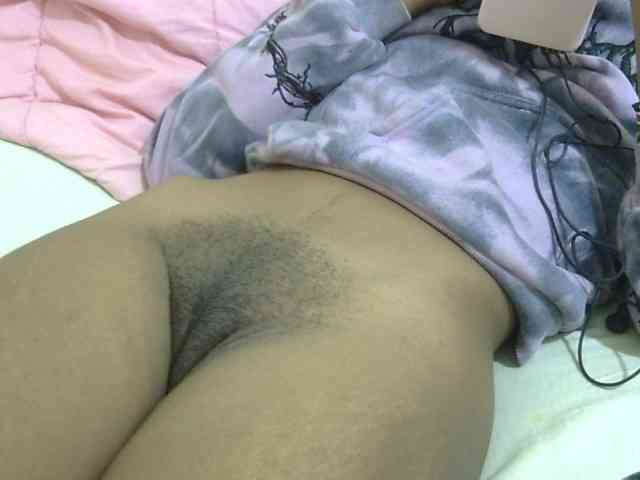 Cuteavril webcam