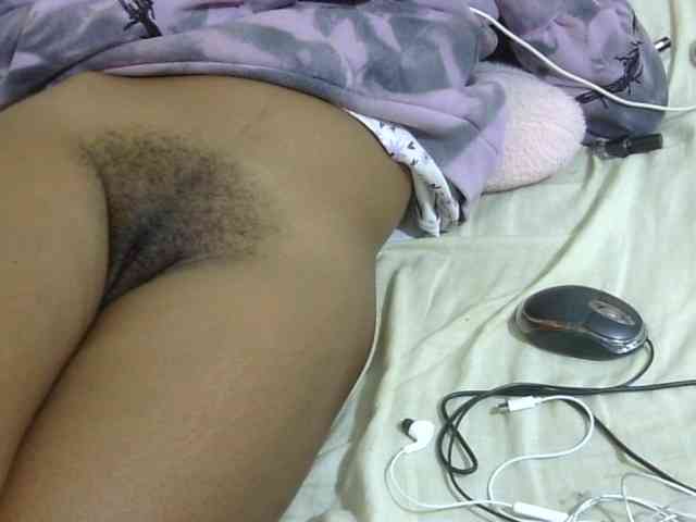 Cuteavril webcam