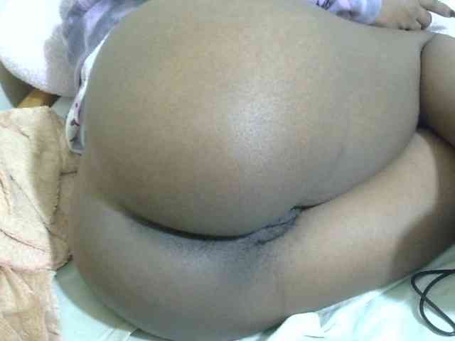 Cuteavril webcam