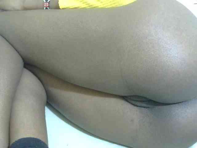 Cuteavril webcam