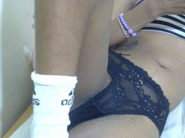 Cuteavril webcam