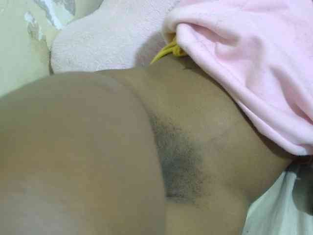 Cuteavril webcam