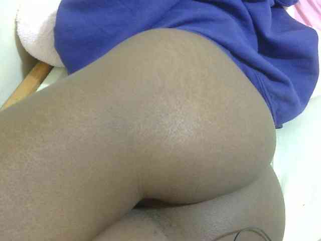 Cuteavril webcam
