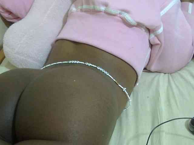 Cuteavril webcam