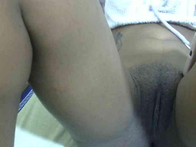 Cuteavril webcam