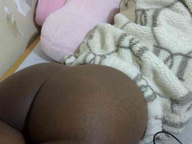 Cuteavril webcam
