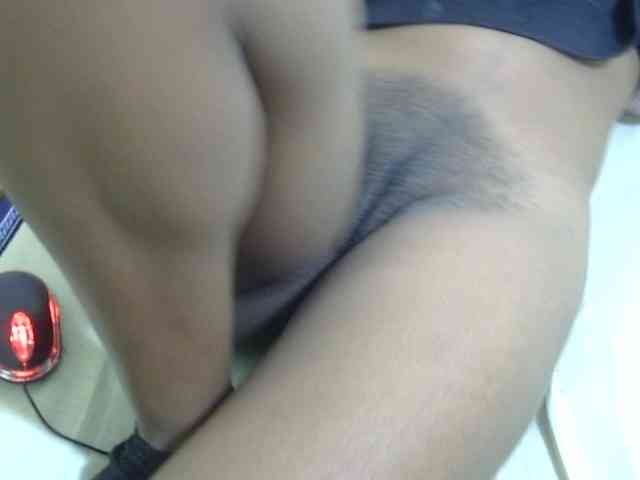 Cuteavril webcam