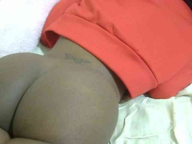 Cuteavril webcam