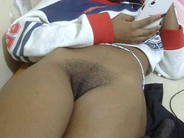 Cuteavril webcam