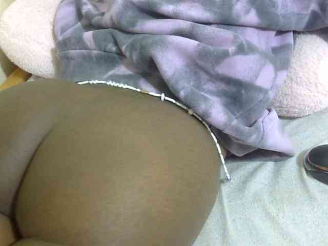 Cuteavril webcam