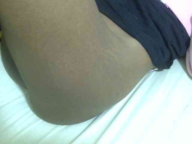 Cuteavril webcam