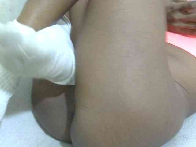 Cuteavril webcam