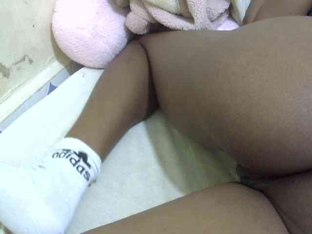 Cuteavril webcam