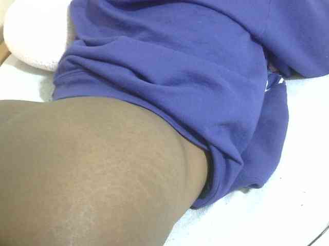 Cuteavril webcam