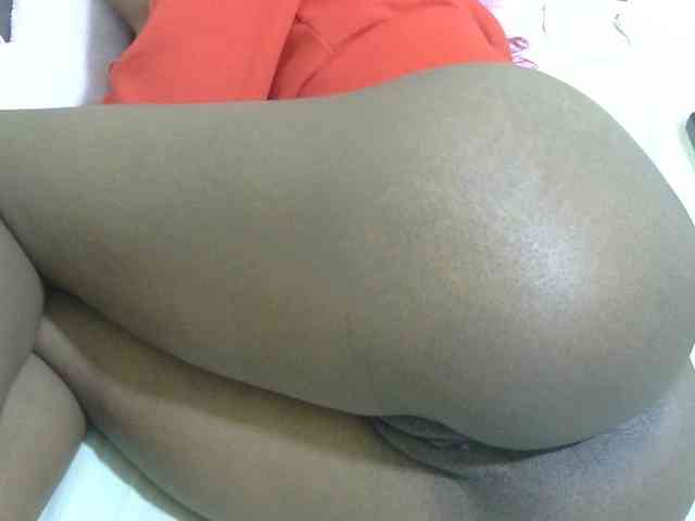 Cuteavril webcam