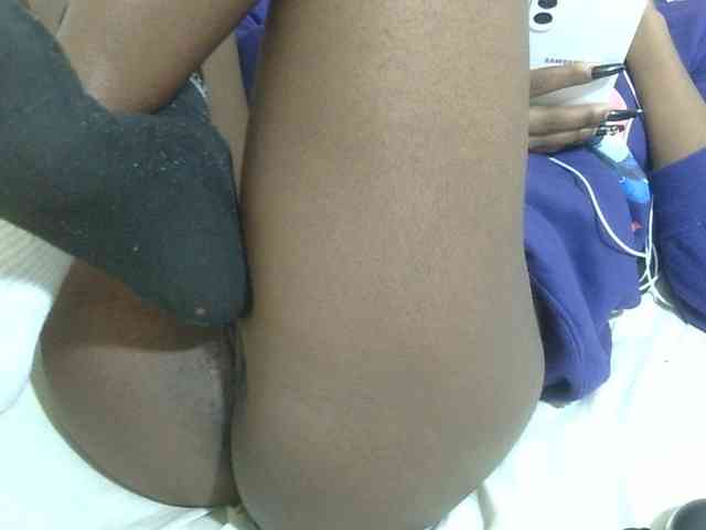 Cuteavril webcam