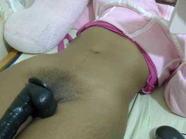 Cuteavril webcam