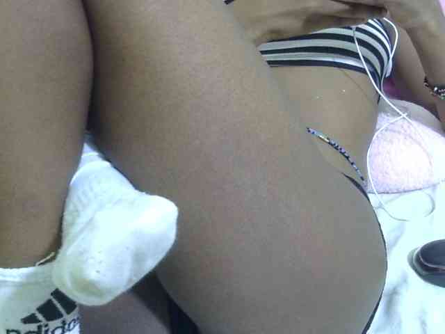 Cuteavril webcam
