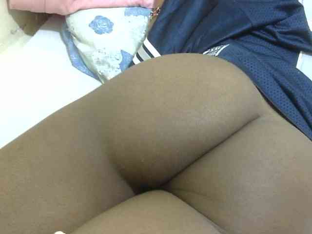 Cuteavril webcam