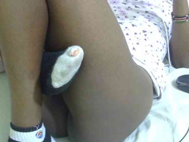 Cuteavril webcam