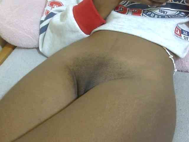 Cuteavril Live Webcam on BongaCams
