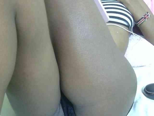 Cuteavril webcam