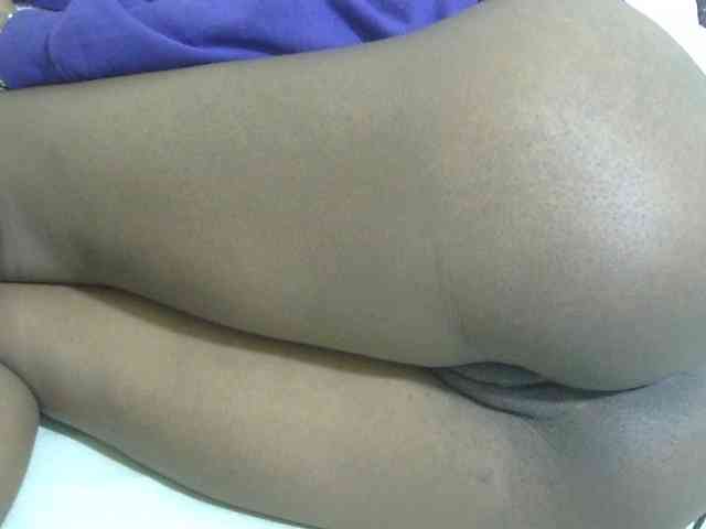 Cuteavril webcam