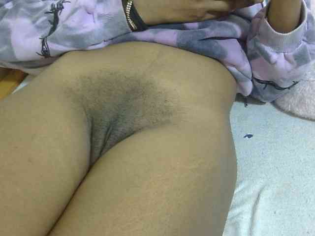 Cuteavril webcam