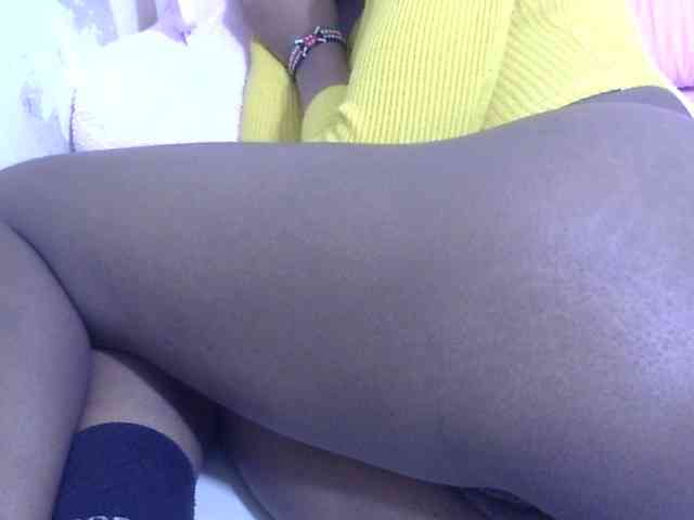 Cuteavril webcam