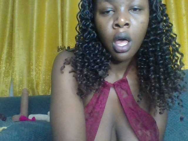Chococreamm live cam on BongaCams