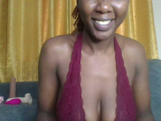 Chococreamm live cam on BongaCams