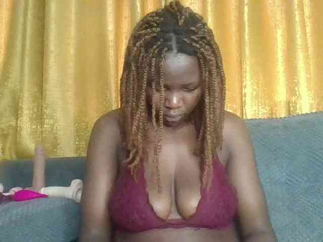Chococreamm webcam
