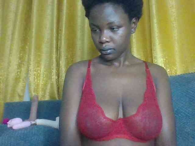 Chococreamm webcam