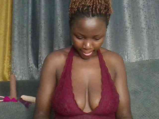 Chococreamm webcam
