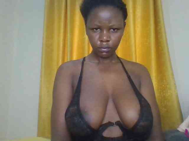 Chococreamm webcam