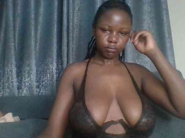 Chococreamm webcam