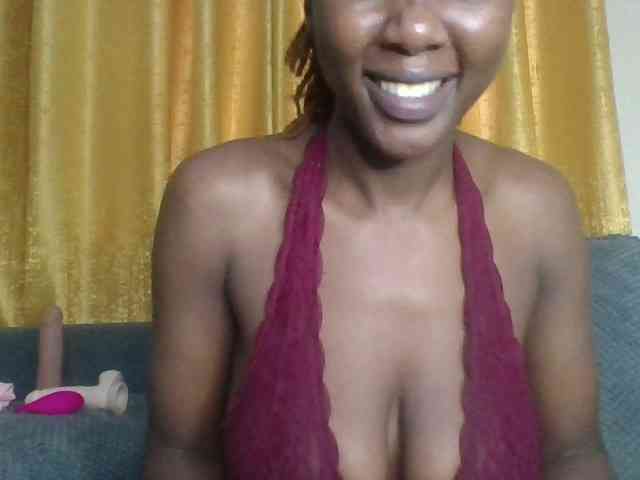 Chococreamm webcam