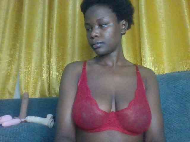 Chococreamm webcam