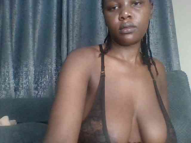 Chococreamm webcam