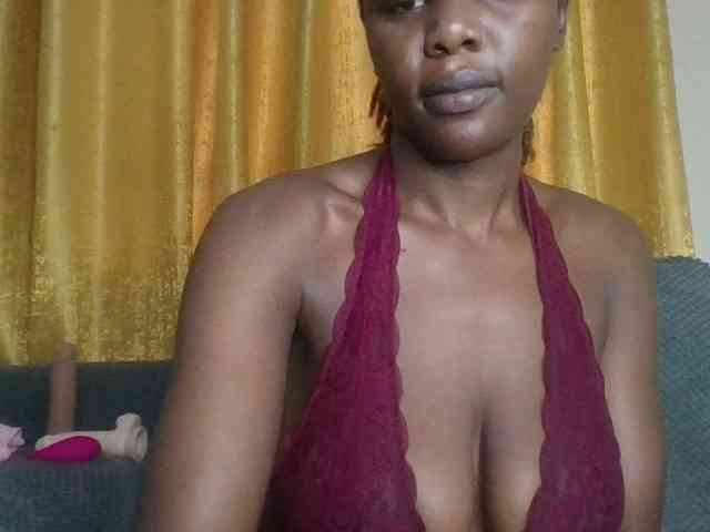 Chococreamm webcam