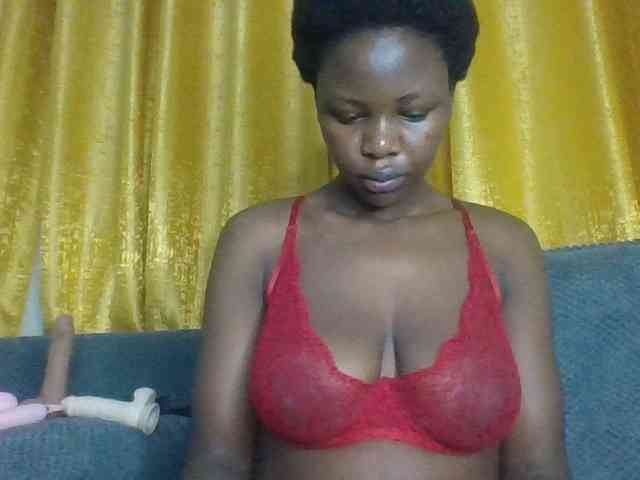 Chococreamm webcam