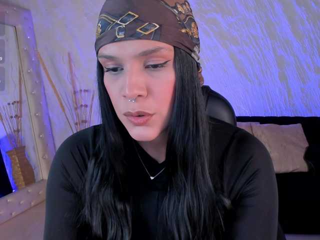SarahYates live cam on BongaCams