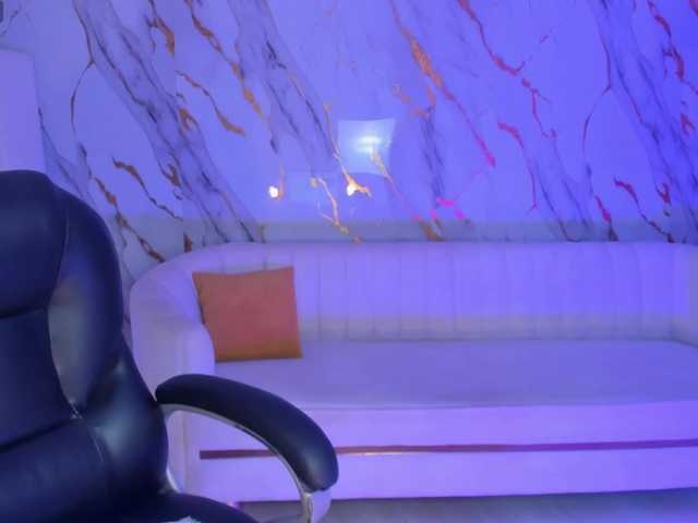 SarahYates live cam on BongaCams