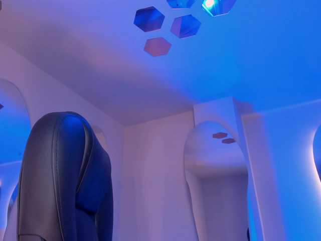 SarahYates live cam on BongaCams