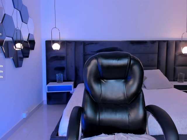 SarahYates live cam on BongaCams