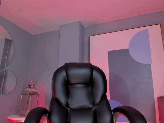 SarahYates live cam on BongaCams