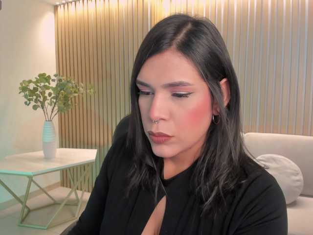 SarahYates's BongaCams show and profile